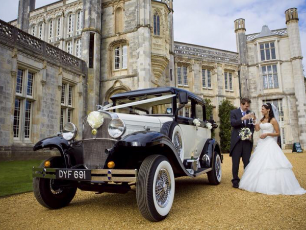 Vintage style wedding car
