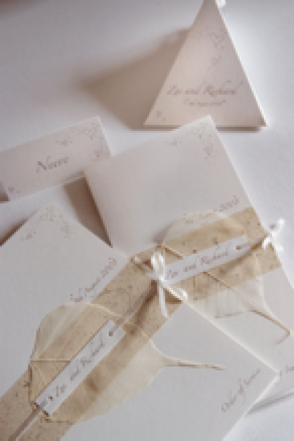 cinnamon designs wedding stationery