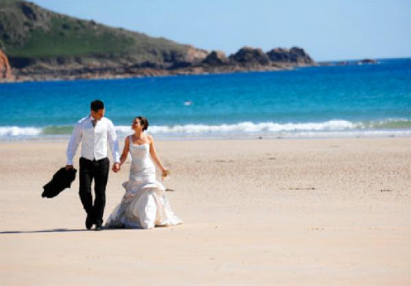 ben fones photography beach wedding