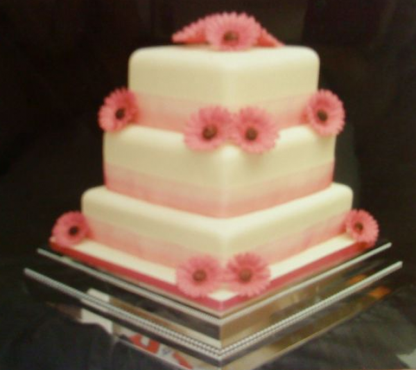 wyse choice wedding cakes bournville, birmingham