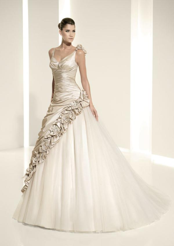 WHITEROSEBRIDALS wedding image