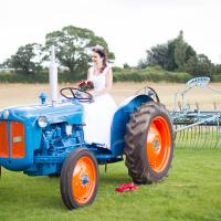 1950s farm inspired wedding by Warwickshire Wedding Planner