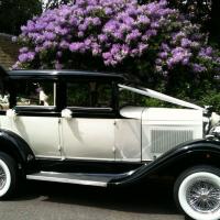 Vintage style wedding car