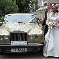 gold Rolls Royce wedding car hire leicester