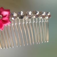 Pretty small siver hair slide,with pink flower and diamante stones.