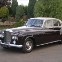 Bentley S3 finished in Burgundy over Sand