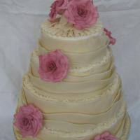White chocolate wrap with sugar roses