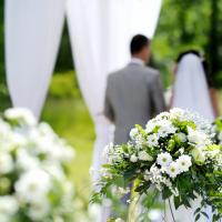 Outdoor Wedding Ceremony keythorpe manor leicester