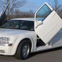 white chrysler 300c limousine wedding car hire birmingham